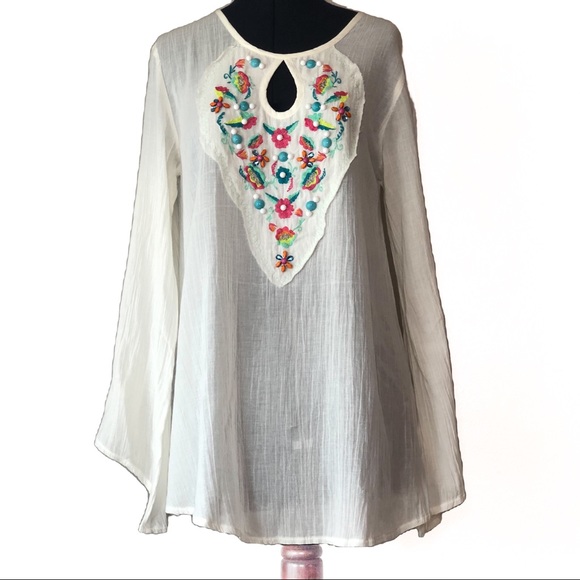 Missy Robertson Tops - Missy Robertson White boho tunic bell sleeve Sz.L